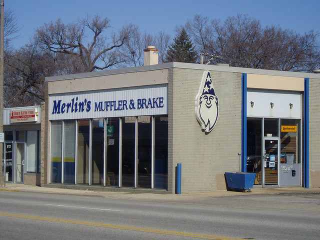 Merlin Muffler & Brake Coupons near me in Downers Grove, IL 60515